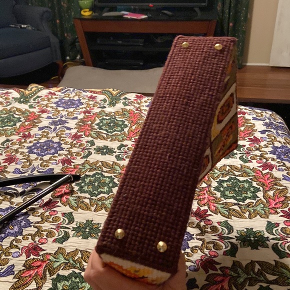 Vintage needlepoint purse with matching eyeglass case - Picture 8 of 8